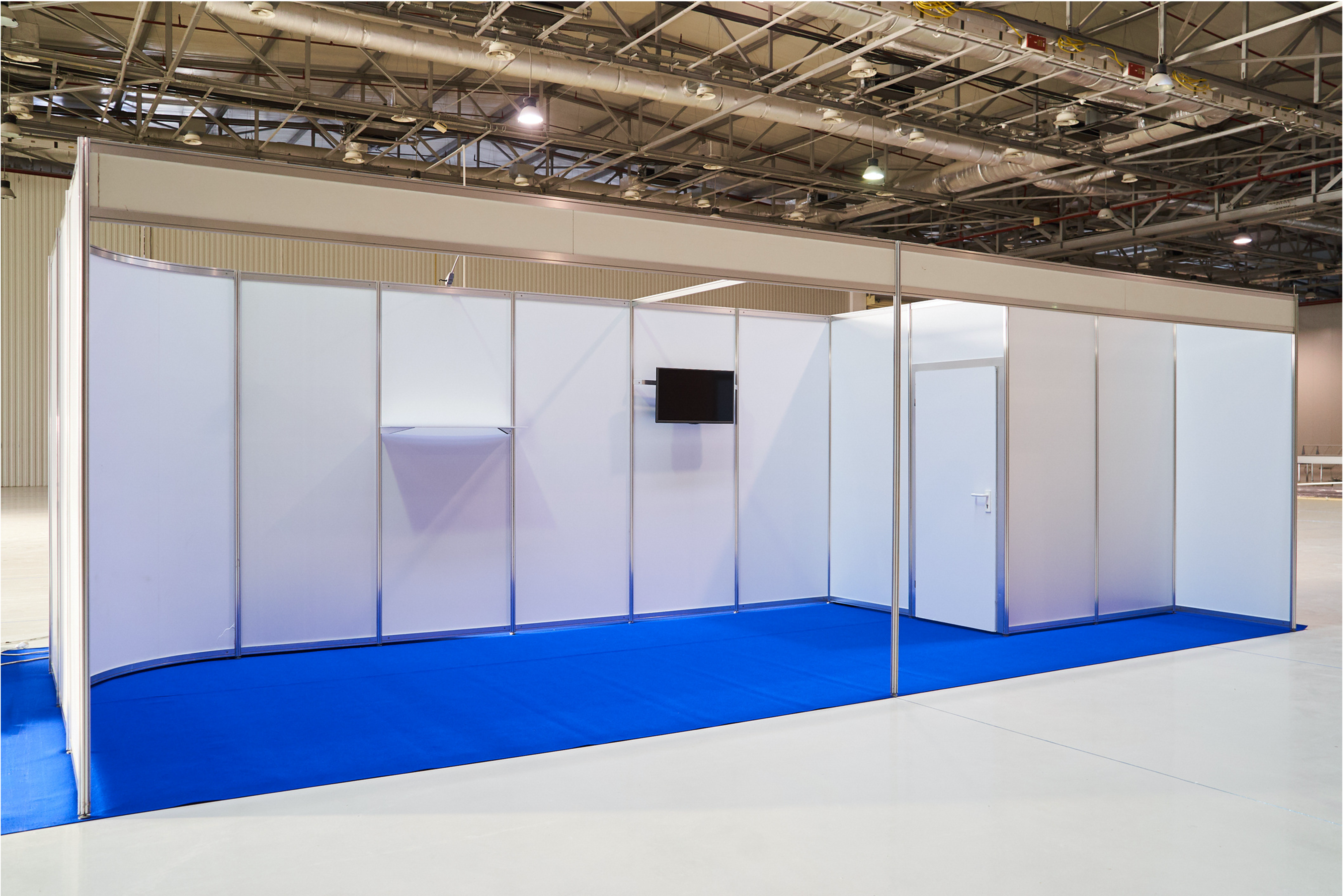 288展覽設計提供專業的會展標準展覽攤位搭建服務，我們的服務範圍包括展覽製作、展覽搭建、攤位設計、展品運輸和現場管理等多個方面，以確保客戶在展覽中獲得最佳的展示效果。